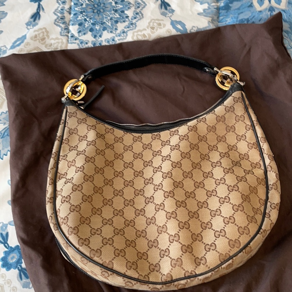 Authentic Gucci HObo Canvas bag small good condition